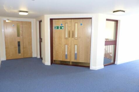 Comunnal Hallway
