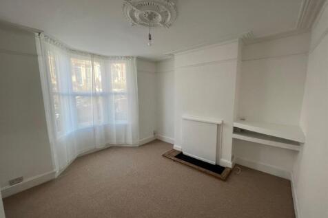 Bay Fronted Lounge