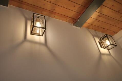 Feature Lighting
