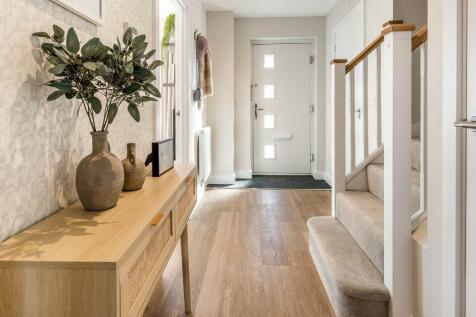 Similar Show Home