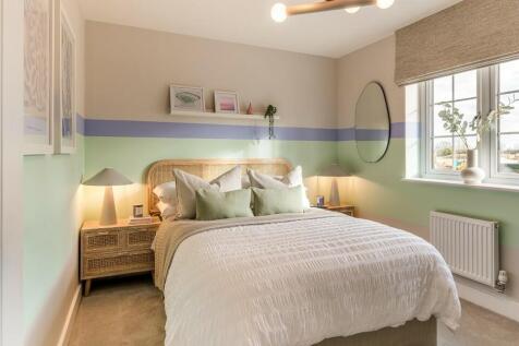 Similar Show Home