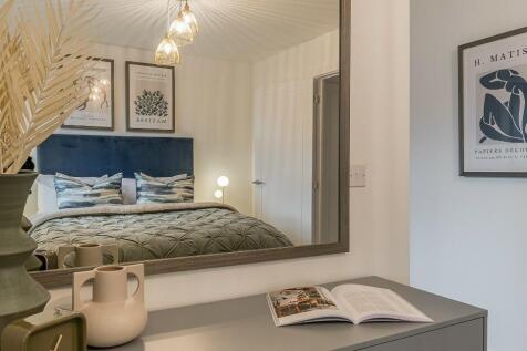 Similar Show Home