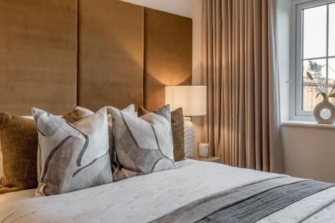 Fieldfare Show Home