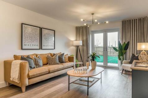 Similar Show Home