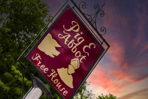 Sign dusk