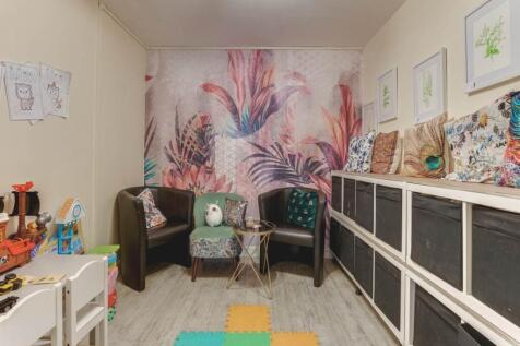 63 High St (The Hide