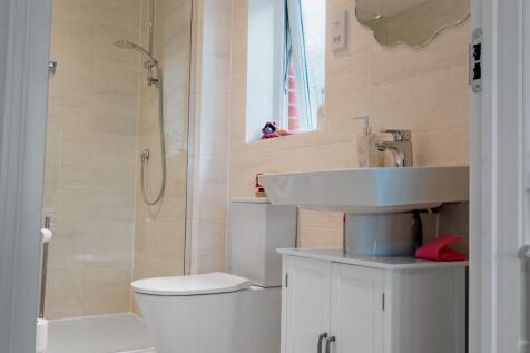 Bedroom 1 En-Suite