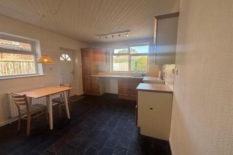 kitchen 4.jpg
