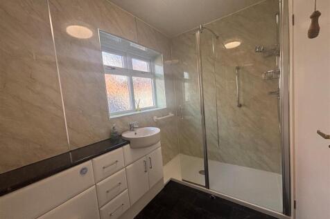 shower room1.jpg
