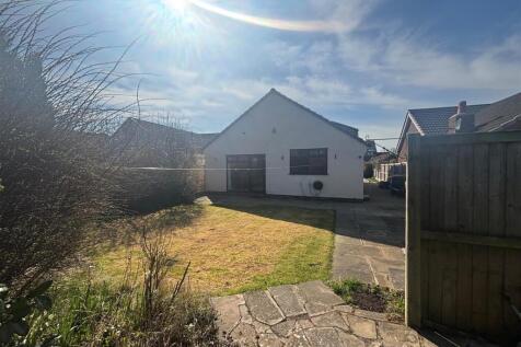 rear garden 2.jpg