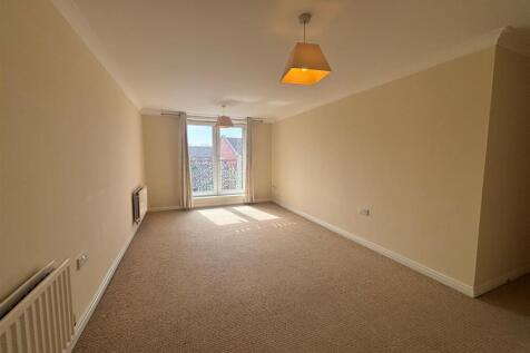 Living room 2.jpg