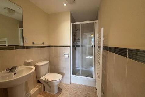 ensuite.jpg