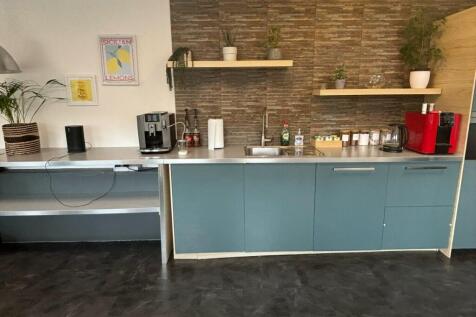 1st floor kitchen