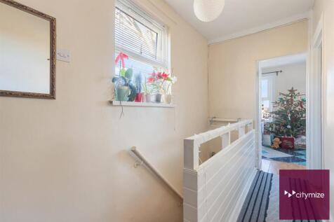 Napier Rd E6-8.jpg