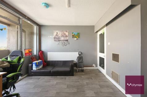 Kitchen / Reception Room