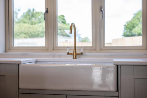 Belfast sink