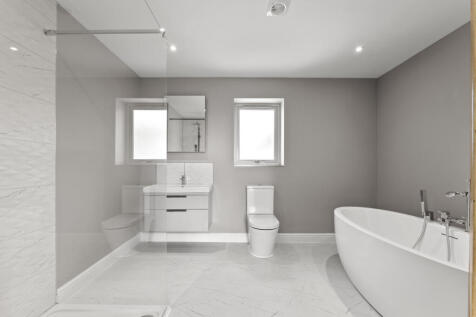 Main En-suite
