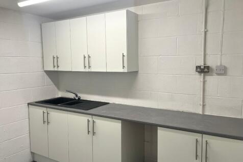 Unit 4 kitchen