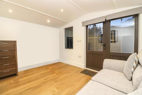 Home Office/Entertainment Room