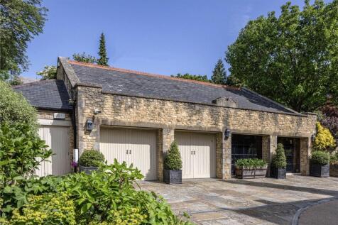 Garaging and Gym