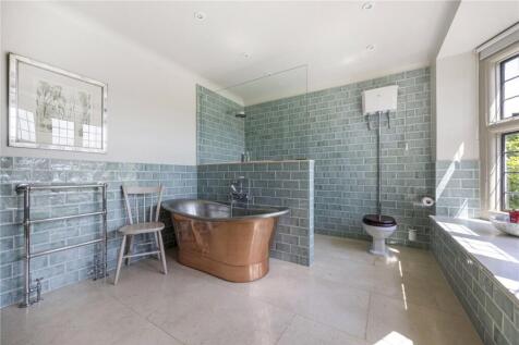 En Suite Bathroom