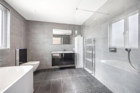 En Suite Bathroom