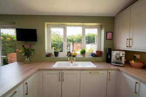 Kitchen Breakfast rm
