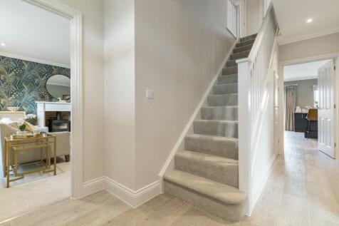 Robin Show Home
