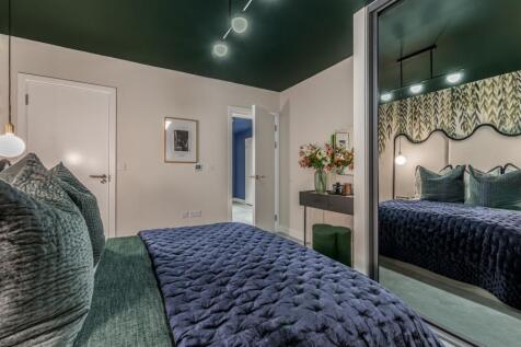 Dagenham Green 2 bed show