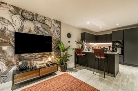 Dagenham Green 1 bed show