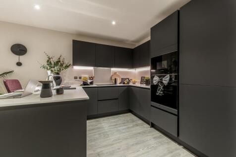 Dagenham Green 1 bed show