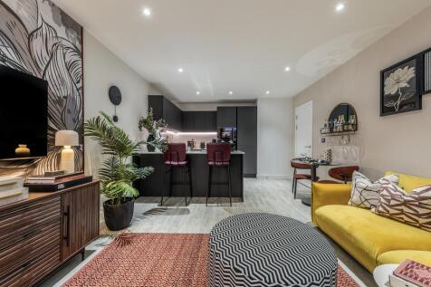 Dagenham Green 1 bed show