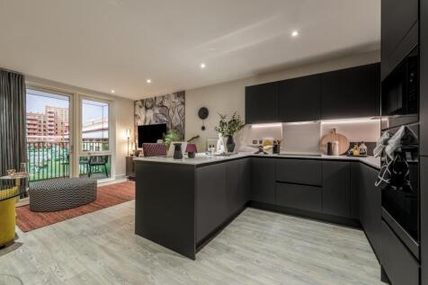 Dagenham Green 1 bed show