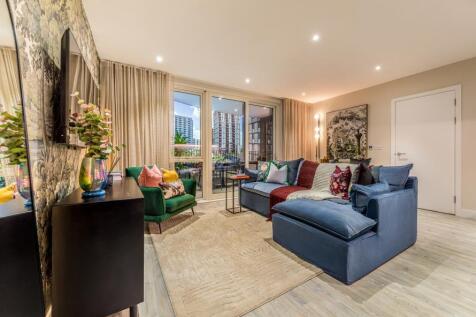 Dagenham Green, 2 bedroom show home, living