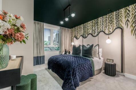 Dagenham Green 2 bed show