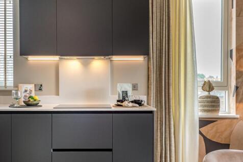 Dagenham Green, Kitchen