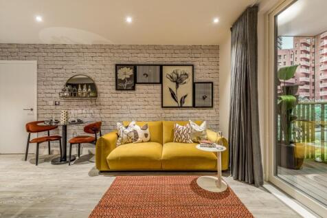 Dagenham green show apartment