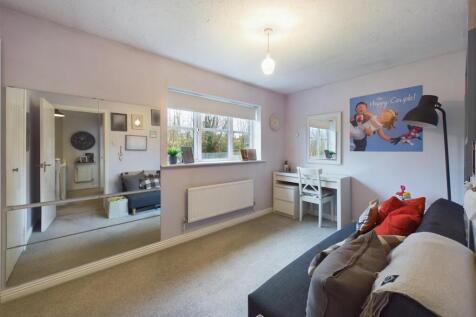 CAM02295G0-PR0145-STILL017.jpg