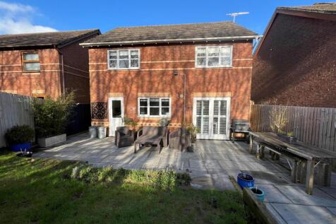 Rear garden d.jpg