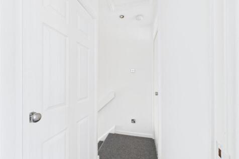CAM02295G0-PR0228-STILL010.jpg