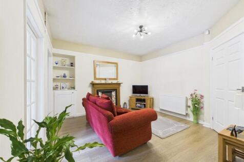 CAM02295G0-PR0260-STILL005.jpg