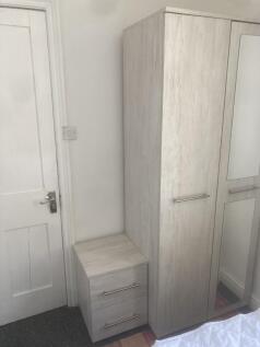 Room 4 &#64; £725pcm