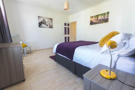 Purple Room £850pcm
