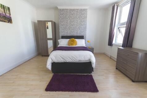 Purple Room £850pcm