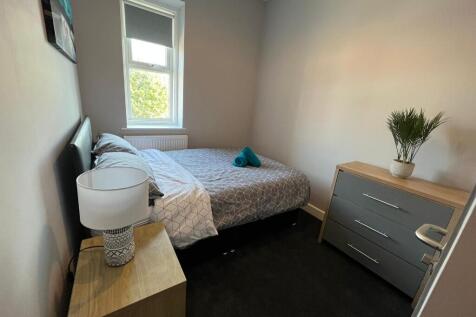 Room 5 &#64; £550pcm