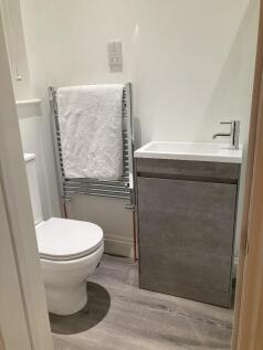 Room 3&#39;s en-suite