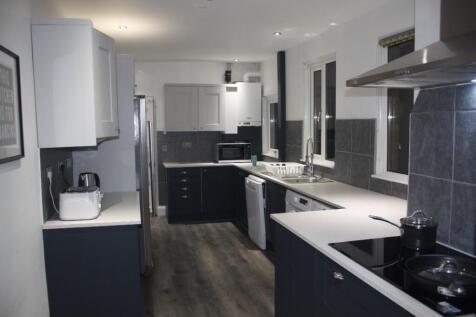 Fuill Kitchen