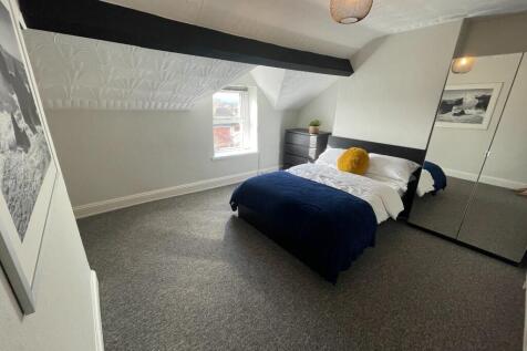 Room 5 &#64; £750pcm