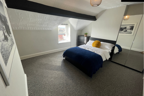 Room 5 @ £750 pcm