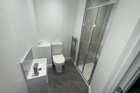 Room 1&#39;s En-Suite